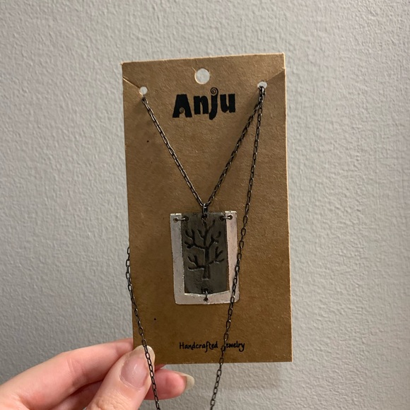 NWT Pewter Tree Necklace - Picture 2 of 4
